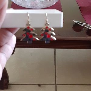 Christmas tree earrings